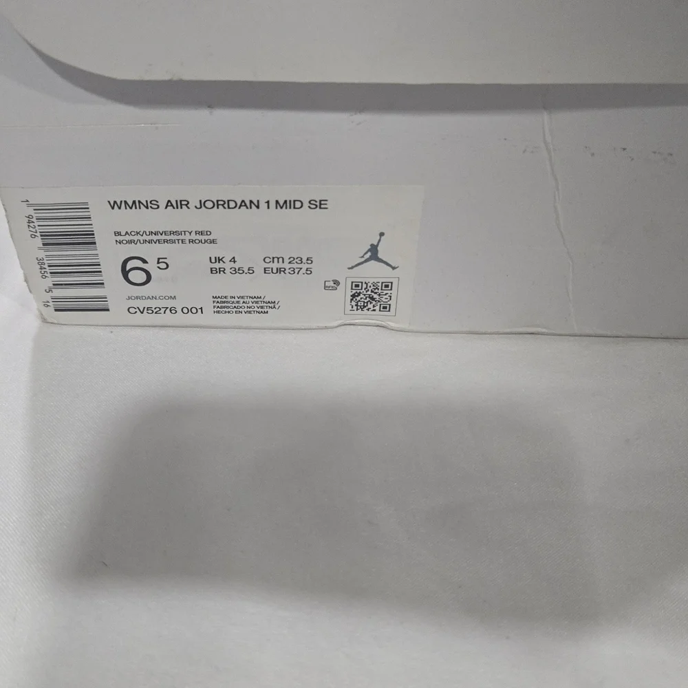 Nike Colorful High-Top Sneakers - Picture 9 of 12